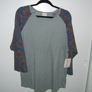 BNWT 3xl LulaRoe Randy Tee